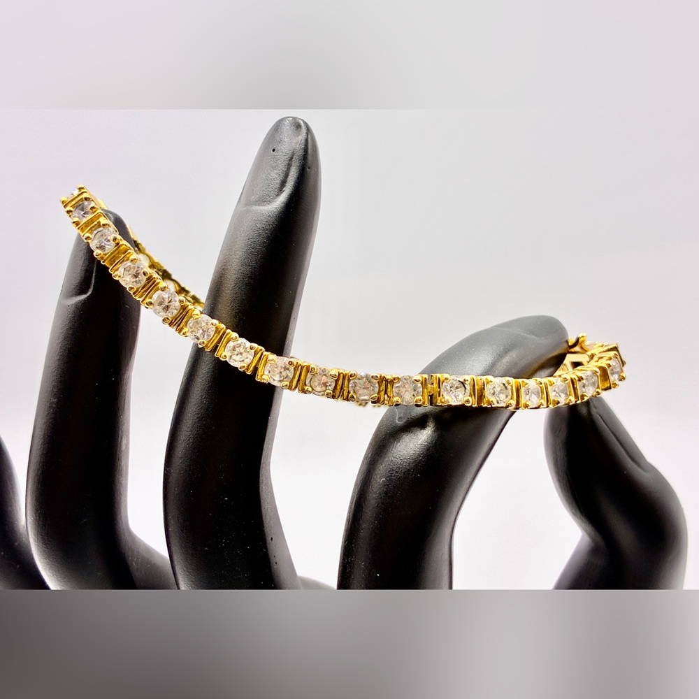 Vintage SIGNED Roman’s Cubic Zirconia, Gold Tone, Tennis Bracelet 7.5” Inches